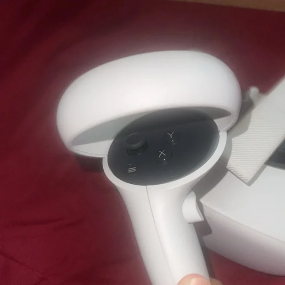 Oculus Quest 2 (games included) - Picture 4 of 4